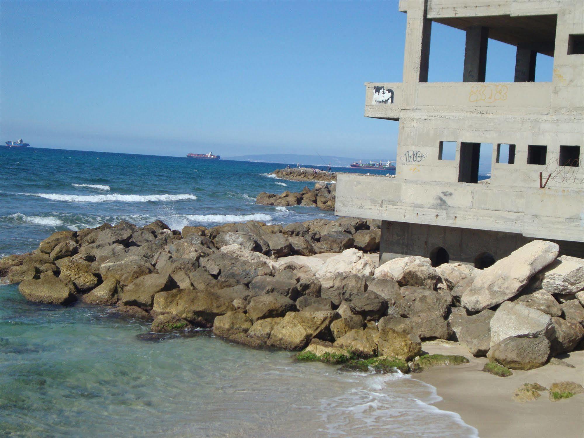 Sea Plaza Hotel Haifa Bagian luar foto